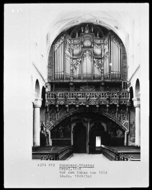 Orgel und Orgelempore