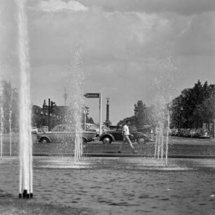 Berlin. Blick zur Siegessäule : Berlin. Blick vom Ernst-Reuter-Platz über die Straße des 17. Juni zur Siegessäule