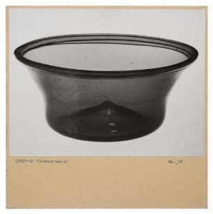 Nr. 3 Grüne Glasschale (Werkbundkiste Schalen und Teller, Bildtafel)