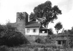 Witzenhausen, Wehrturm : Witzenhausen. Stadtmauer mit Wehrturm (13./14. Jahrhundert). Feldseite