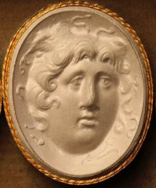 Medusenhaupt in Vorderansicht (Daktyliothek, Das Alterthum nach Lippert und Visconti)