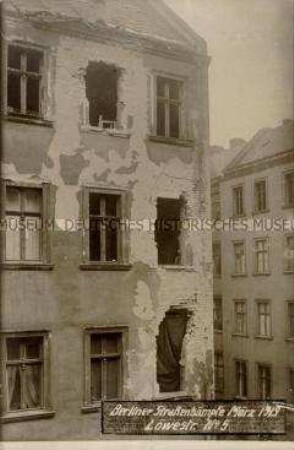 Stark beschädigtes Haus in der Löwestraße