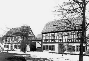 Schule und Pfarrhaus; Münzenberg, Pfarrgasse 3, Pfarrgasse 5