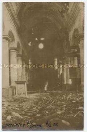Zerbombte Kirche in Becelaire bei Ypern
