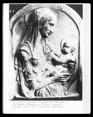 Halbfigurige Madonna