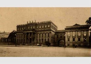 Blick auf das Kronprinzen-Palais