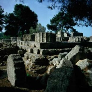 Olympia. Zeus-Tempel. Nordostecke