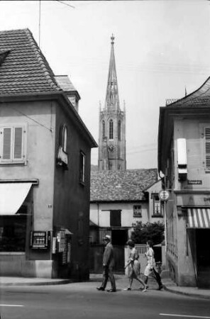Bad Dürkheim: Durchblick zur Kirche