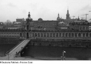 Dresden-Altstadt. Zwinger (1709-1728; M. D. Pöppelmann, B. Permoser)