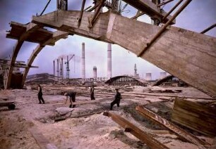 Baustelle des volkseigenen Betriebes Gaskombinat Schwarze Pumpe : Zweite Aufbausphase des Kombinats Schwarze Pumpe