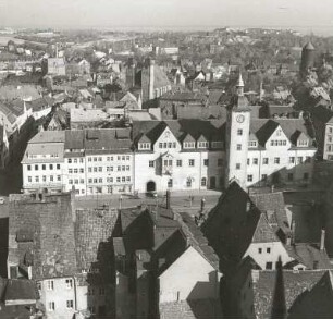 Blick vom Petriturm zum Obermarkt nach Nordosten