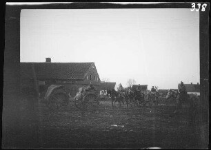 Wirballen (=Virbalis, Litauen): Pferdegespanne mit Pferdewagen und Pferdekarren Proviant-Kolonne]