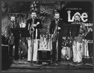 Janusz Muinak Saxophon-Workshop : Janusz Muniak mit anderen Musikern bei seinem Workshop in Warschau