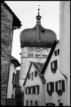 Bregenz: Durchblick zur Martiuskirche