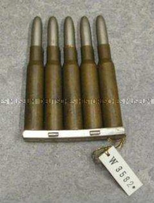 Ladestreifen mit fünf Patronen für Infanteriegewehr 98