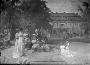 Gesellschaft im Park mit Schloss Friedrichsfelde