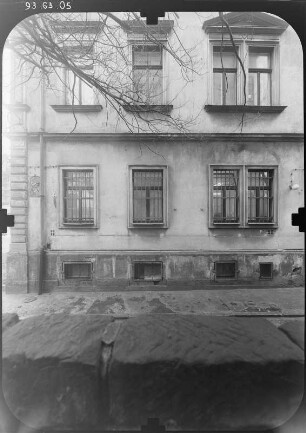 Dresden-Neustadt, Antonstraße 19/21. Doppelwohnhaus (1863). Seitenansicht (Nr. 21) von Westen