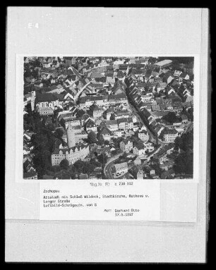 Zschopau, Altstadt mit Schloss Wildeck, Stadtkirche, Rathaus und Langer Straße, von Süden