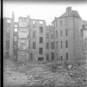 Negativ: Ruine, Cranachstraße 14, 1951