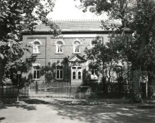 Wurzen, Dr.-Rudolf-Friedrichs-Straße 29. Turnhalle (um 1900). Eingangsfront