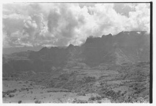 Nordwest Abbruch des Simien Gebirges : Nordwest Abbruch des Simien Gebirges in der Nähe von Debark.