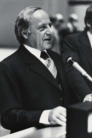 Der Gründer der SOS-Kinderdörfer Hermann Gmeiner