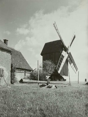 Bockwindmühle Liebschützberg und Mühlengehöft