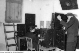 "Jugendleben". Dresden, Studio im Jugendklubhaus "Rudi Arndt", Januar 1956