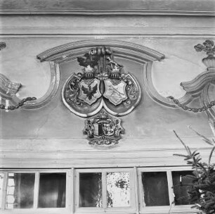 Großpösna-Störmthal (Kreis Leipziger Land). Dorfkirche Störmthal (1691, 1722). Wappen der Familie von Fullen über der Herrschaftsloge