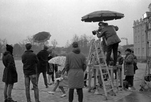 Drehaufnahmen des Stuttgarter Fernsehens für einen Film über die Bundesgartenschau.