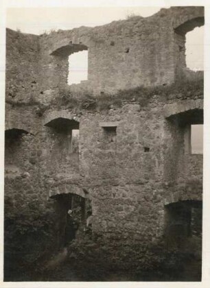 Ruine Liebenstein : Bad Liebenstein, Ruine der Burg Liebenstein, Palas, Inneres