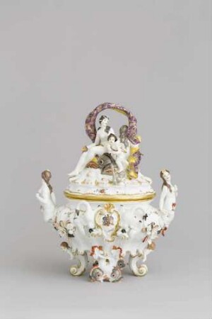Deckelterrine mit Galatea aus dem Schwanenservice für Heinrich Graf von Brühl