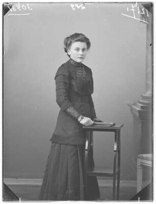 Fräulein Erna Rohner