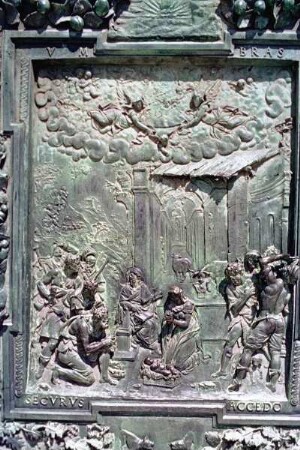 Rechtes Portal — Geburt Christi mit Anbetung der Hirten