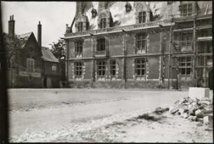 Schloss Blois, Außenansicht des Flügels von Louis XII