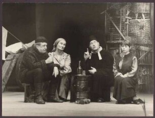 Mutter Courage und ihre Kinder (Bertolt Brecht)