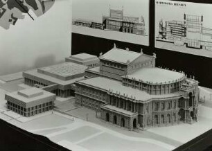 Modell zum Entwurf für den Wiederaufbau des Dresdner Opernhauses (Fassung von 1976)