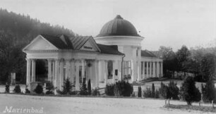 Marienbad. Kolonnade Ferdinandsbrunn