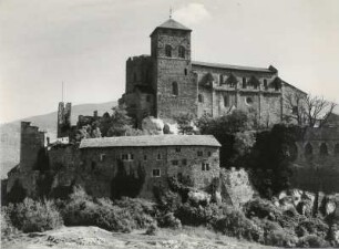 Die Burg Valeria mit der Kirche Notre-Dame-de-Valdére