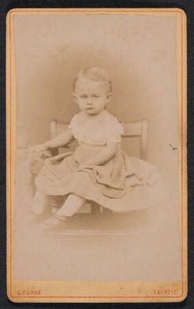 Kinderporträt von Marie Bilkenroth : Kinderporträt von Marie Bilkenroth. Visitfoto