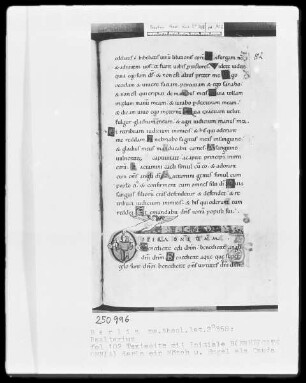 Psalter aus Werden — Initiale B (ENEDICITE), darin ein Mönch, ein Engel als Cauda, Folio 102recto