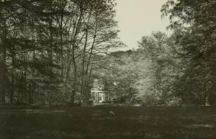 Schlosspark mit Englischem Pavillon : Dresden-Pillnitz. Schlosspark Pillnitz. Blick zum Englischen Pavillon (1887; Ch. T. Weinlig)