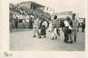 Eröffnung der III. Weltfestspiele 1951 in Berlin im Walter-Ulbricht-Stadion