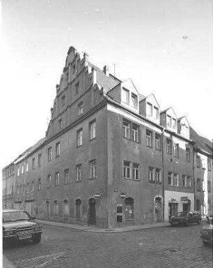 Pirna-Altstadt, Am Kirchplatz 1. Wohnhaus (um 1550). Eckansicht
