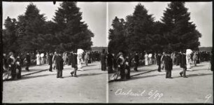 Paris. Pferderennbahn ("Hippodrome") von Auteuil. Besucher des Rennens