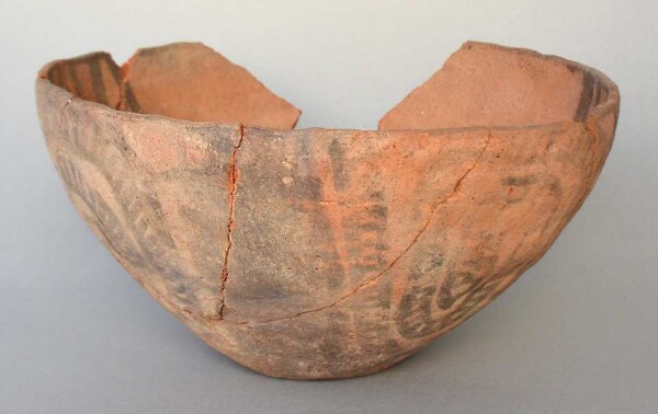 Clay bowl (fragmented)