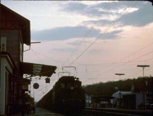 Vaihingen/Enz-Nord Lok 194 012 N6038 Güterzug