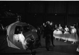 Luftwaffenball der Luftwaffengruppe Süd in der Schwarzwaldhalle.