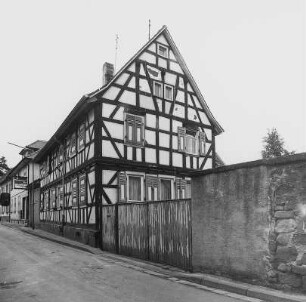 Fachwerkwohnhaus; Otzberg, Pfarrhausstraße 12