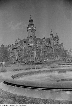 Vorderansicht Neues Rathaus